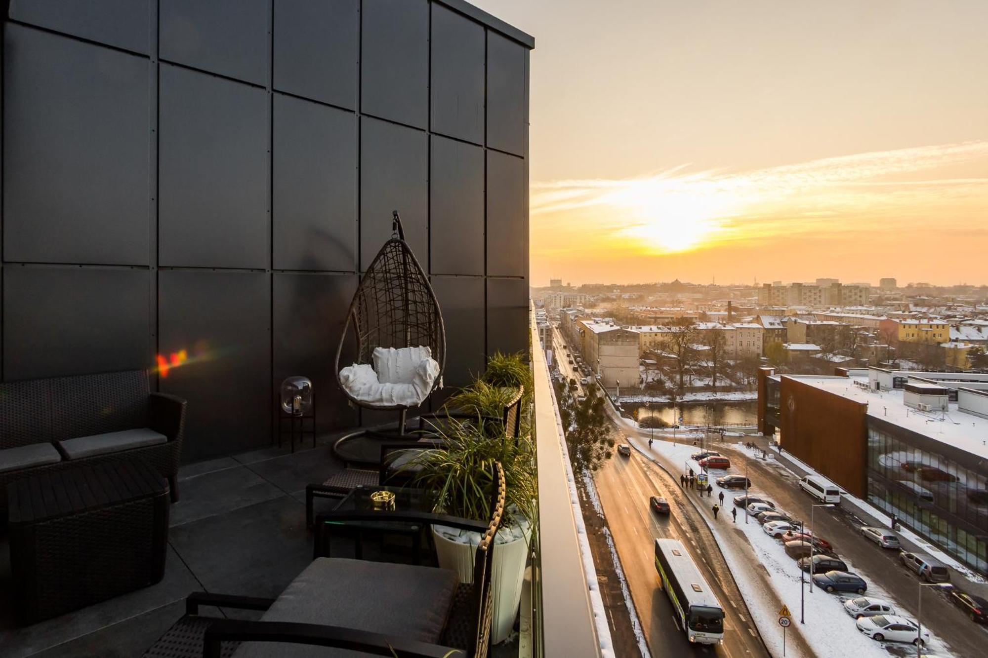 Q18 Aparthotel Быдгощ Экстерьер фото