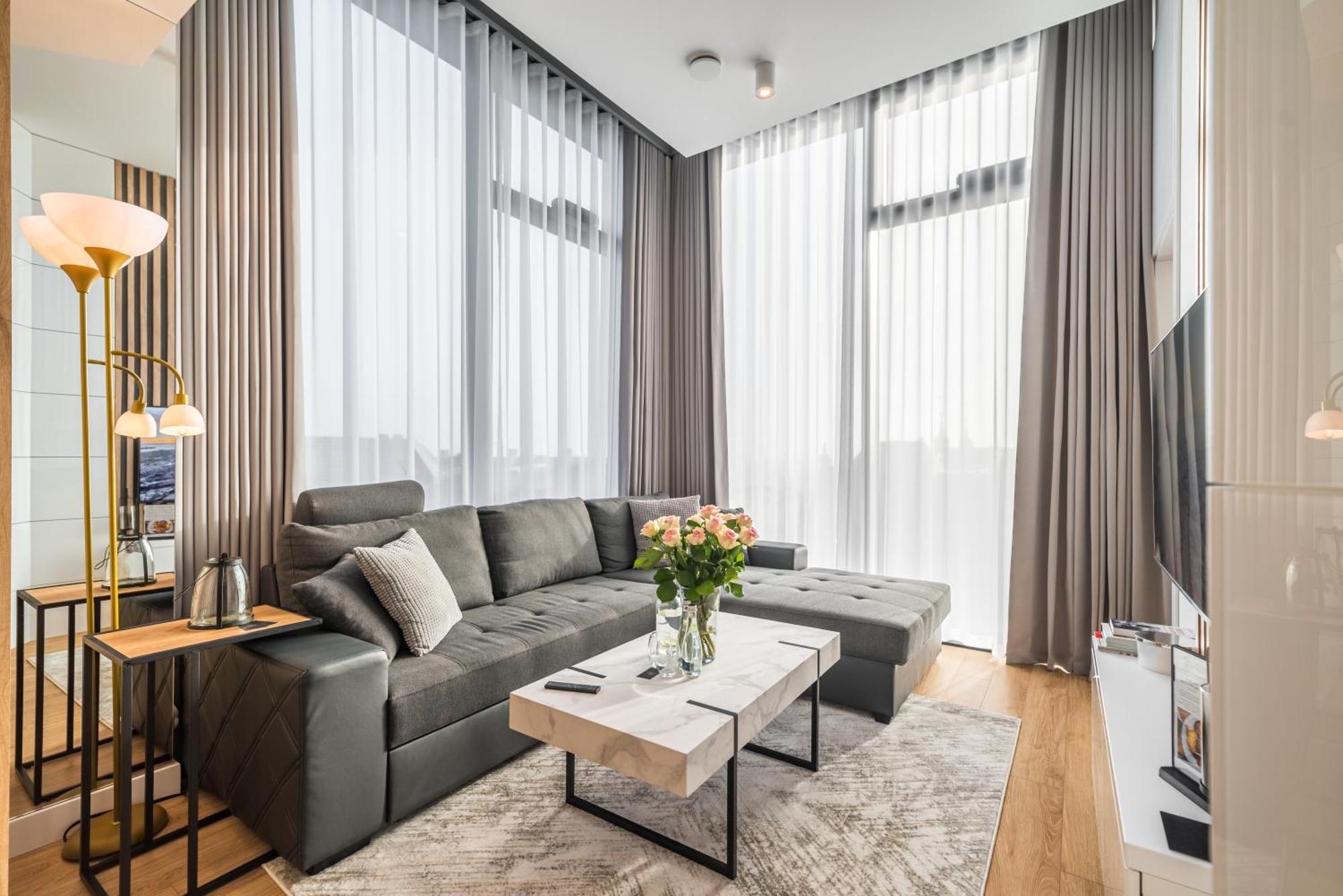 Q18 Aparthotel Быдгощ Экстерьер фото