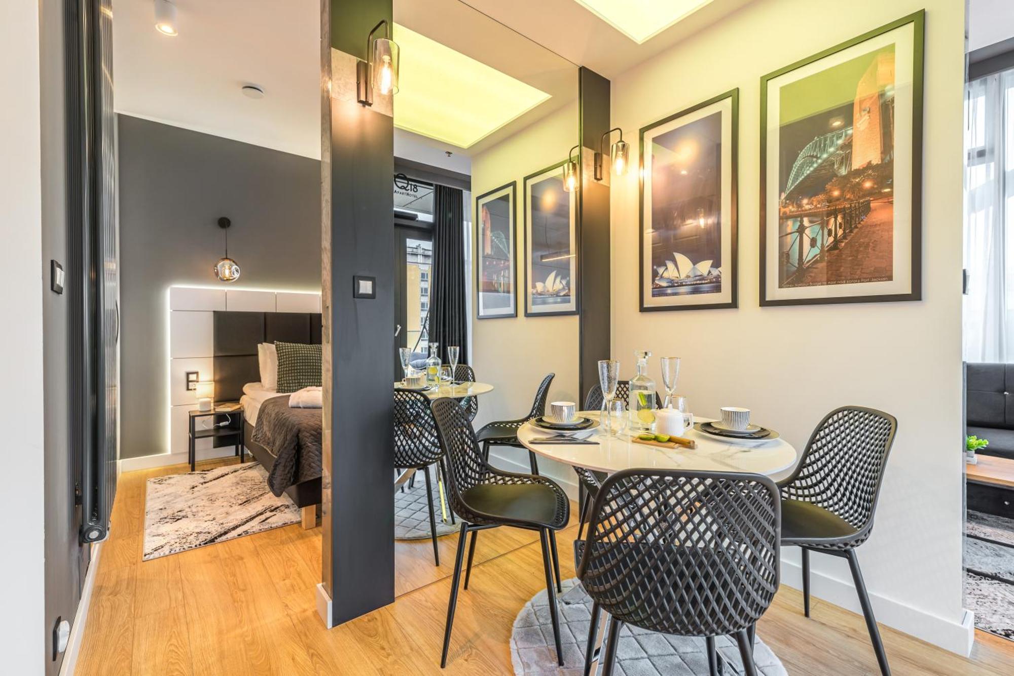 Q18 Aparthotel Быдгощ Экстерьер фото
