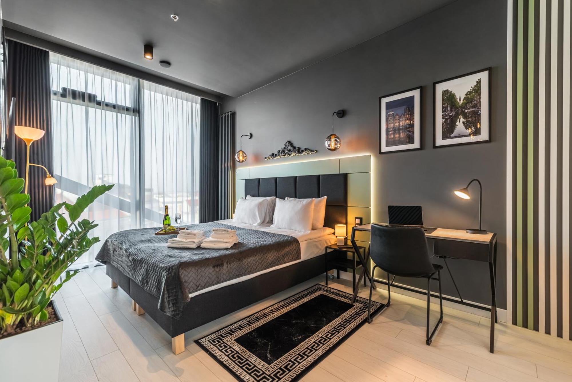 Q18 Aparthotel Быдгощ Экстерьер фото