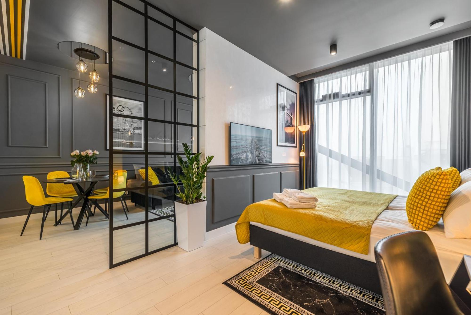 Q18 Aparthotel Быдгощ Экстерьер фото
