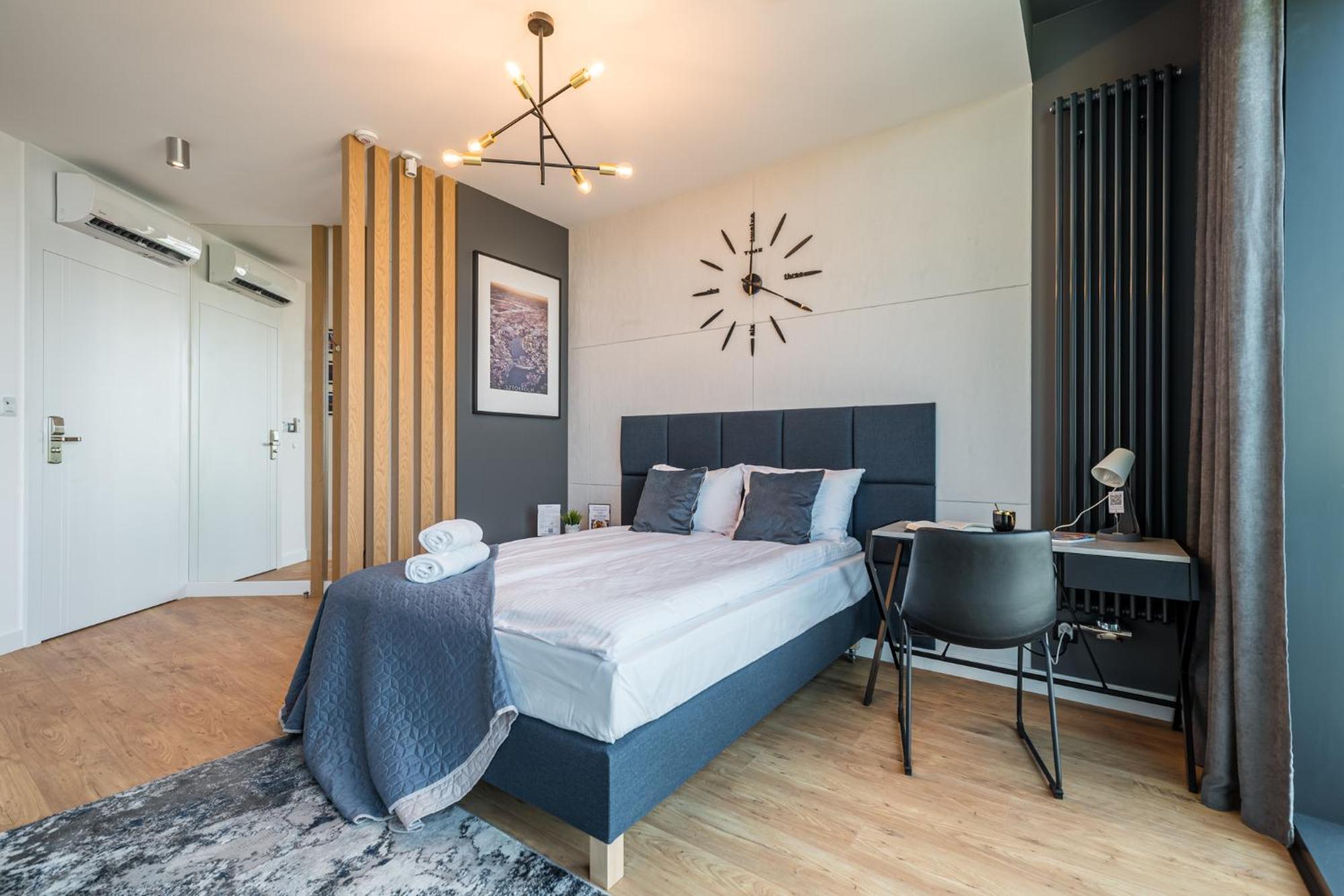 Q18 Aparthotel Быдгощ Экстерьер фото